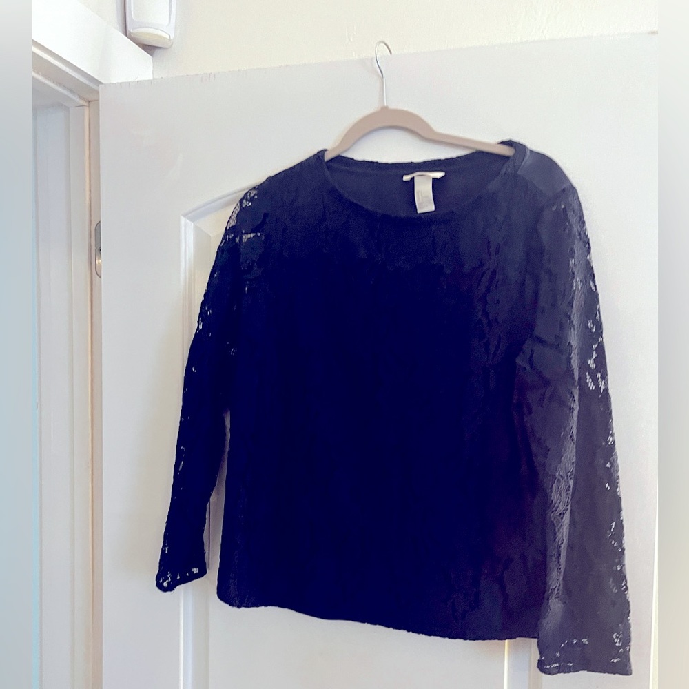 H&M navy lace top with sweatshirt back. Size large.